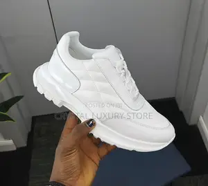 Dior Quality Luxury Men White Sneakers