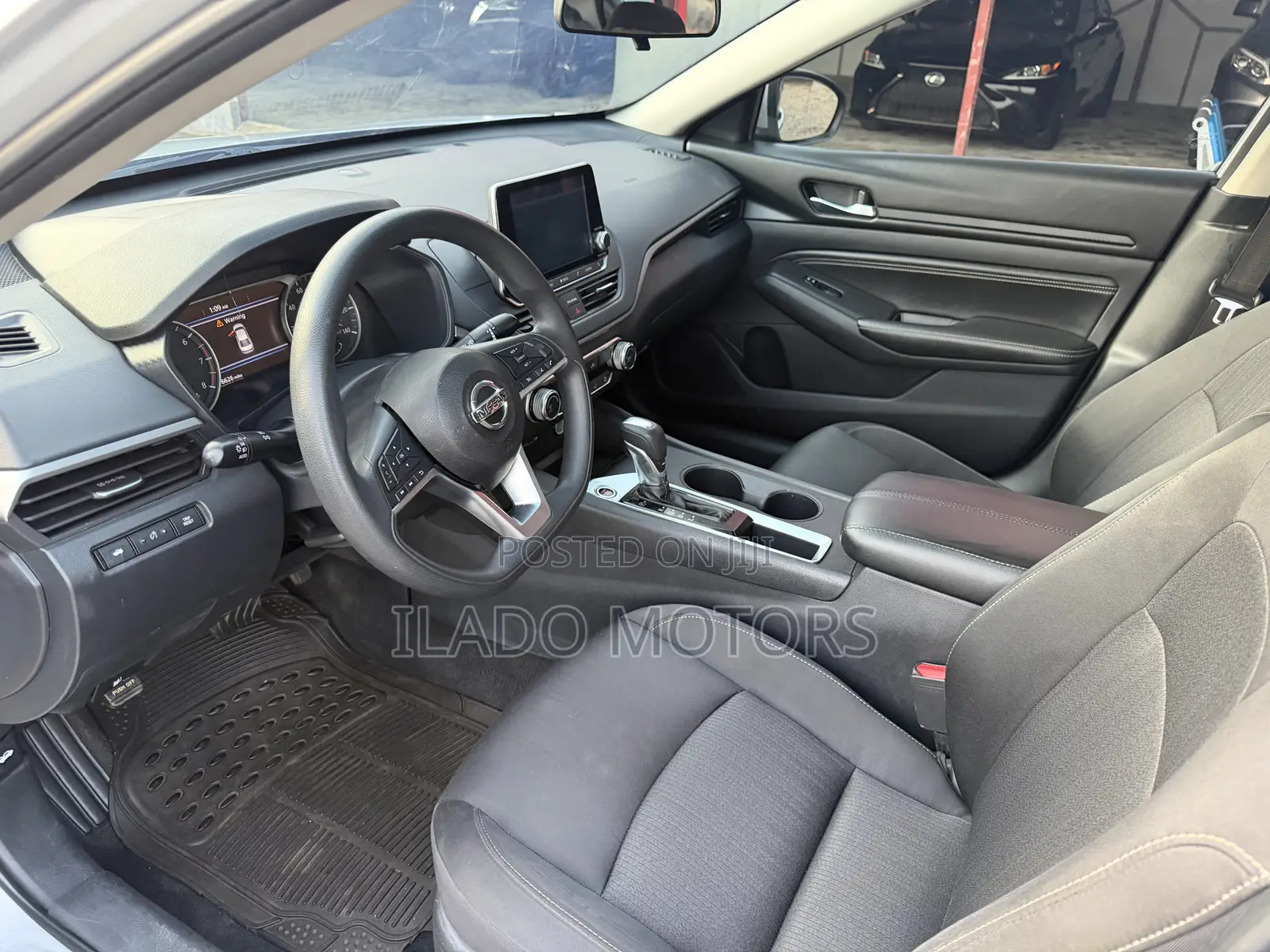 Nissan Altima 2019 Silver