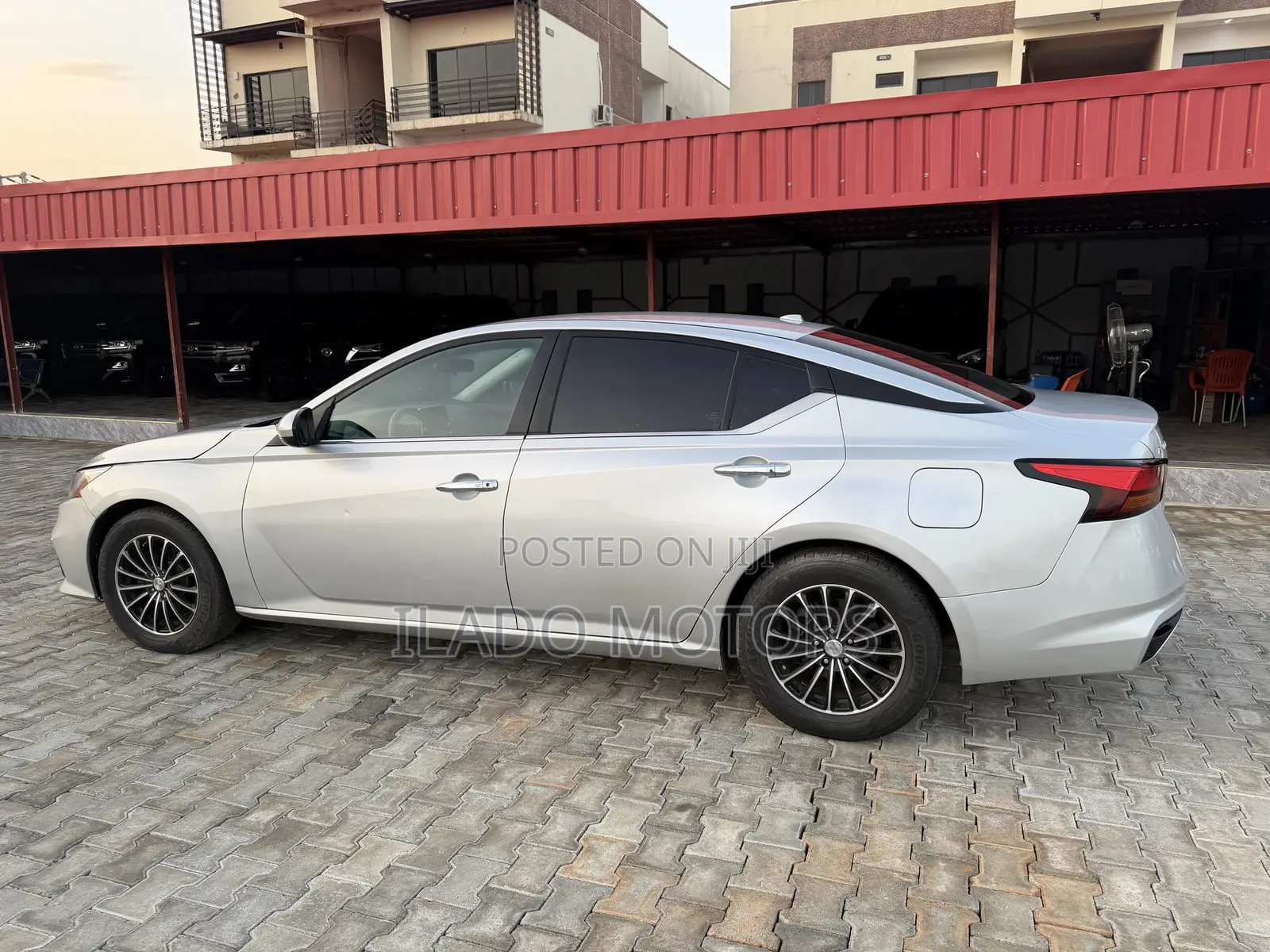 Nissan Altima 2019 Silver