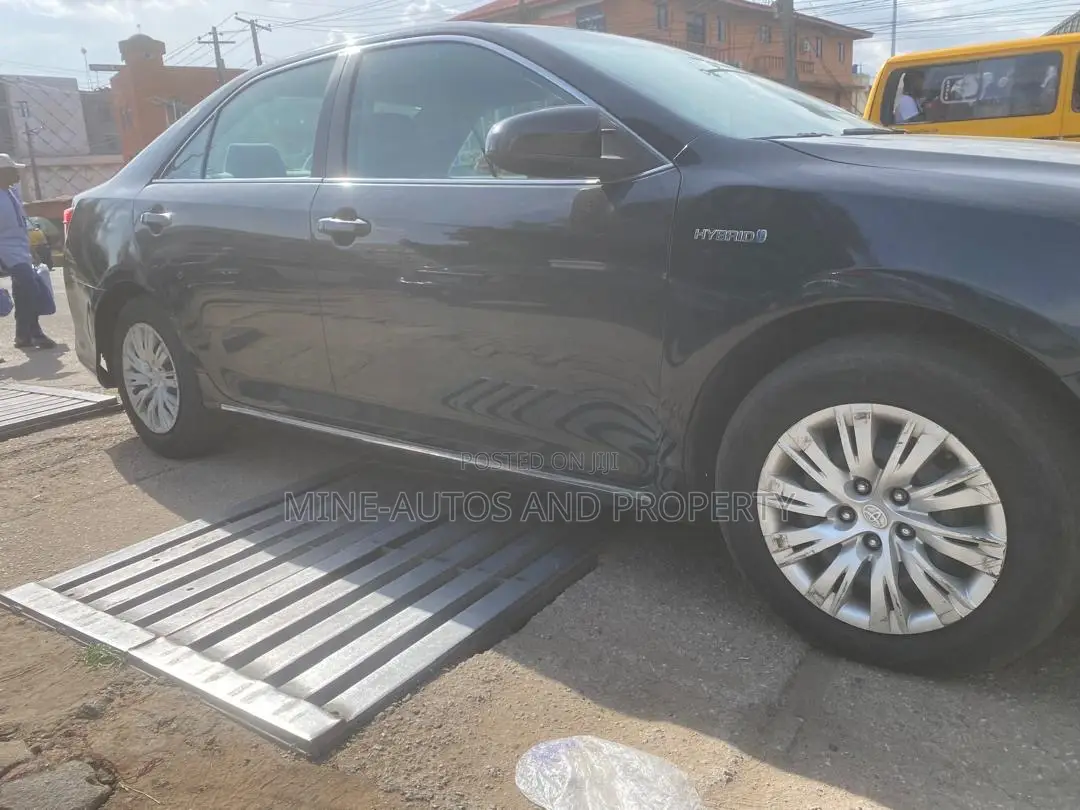 Toyota Camry 2013 Black