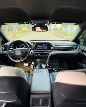 Toyota Camry 2025 White