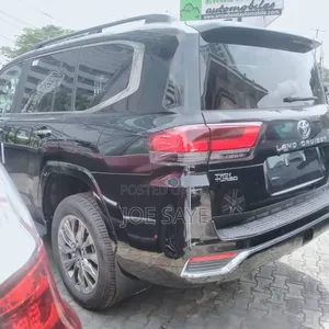New Toyota Land Cruiser LC300 2025 Black