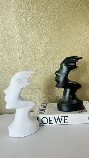 Deco Figurine