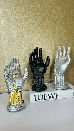 Hand Decor