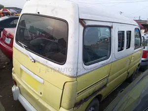 Suzuki Every 2010 White