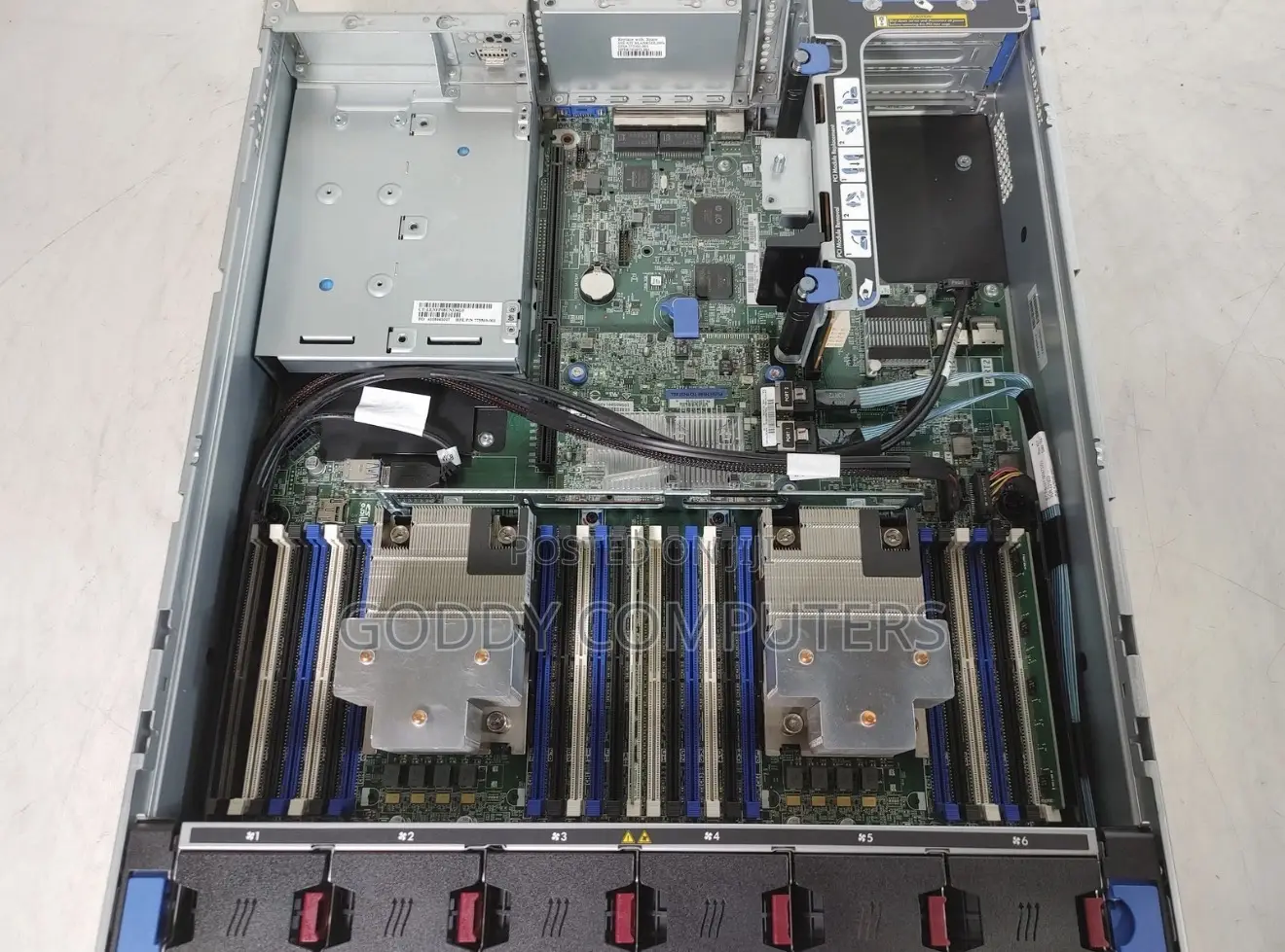 Server HP ProLiant DL380 Gen9 32GB Intel Xeon HDD 1T