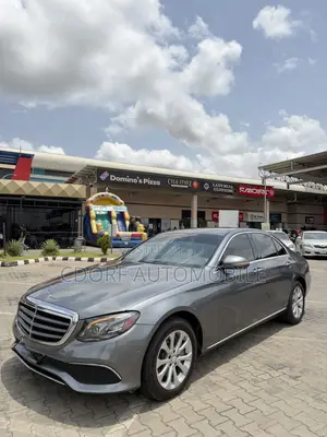 Mercedes-Benz E300 4Matic AWD Sedan (2.0L 4cyl 9A) 2017 Gray
