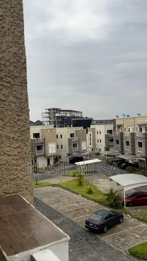 6bdrm Duplex in Guzape District for sale