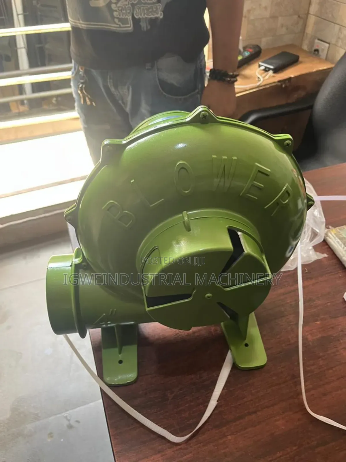 Eelectric Blower