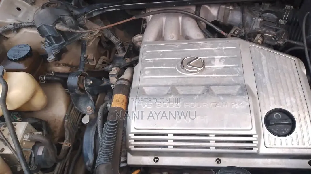 Lexus RX 2002 Gold