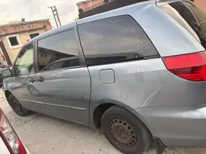 Toyota Sienna LE AWD (3.3L V6 5A) 2004 Blue