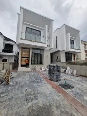 5bdrm Duplex in Osapa london for sale
