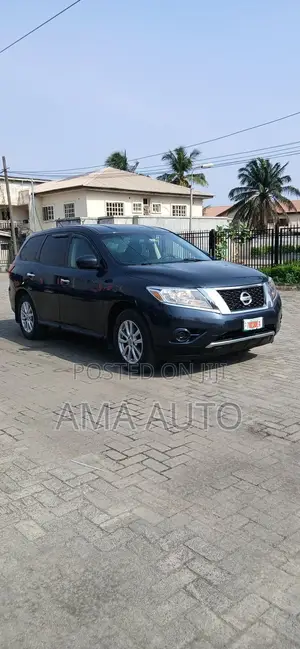 Nissan Pathfinder 2014 Blue