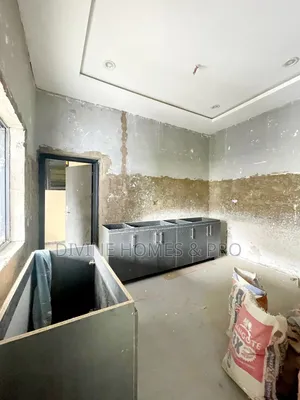 3bdrm Block of Flats in Zone 6 / Wuse for rent