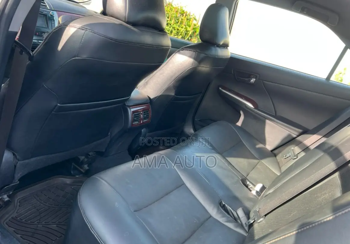 Toyota Camry 2012 Silver