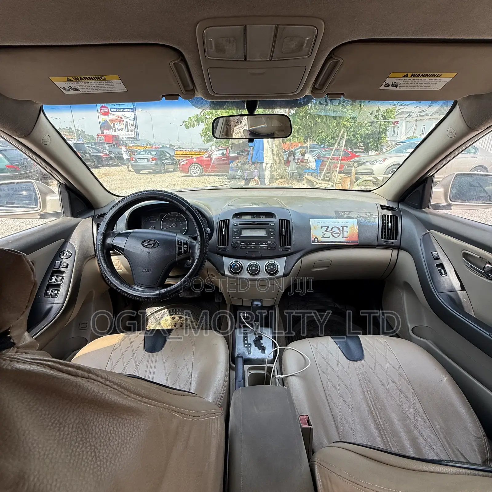 Hyundai Elantra 2011 Gold