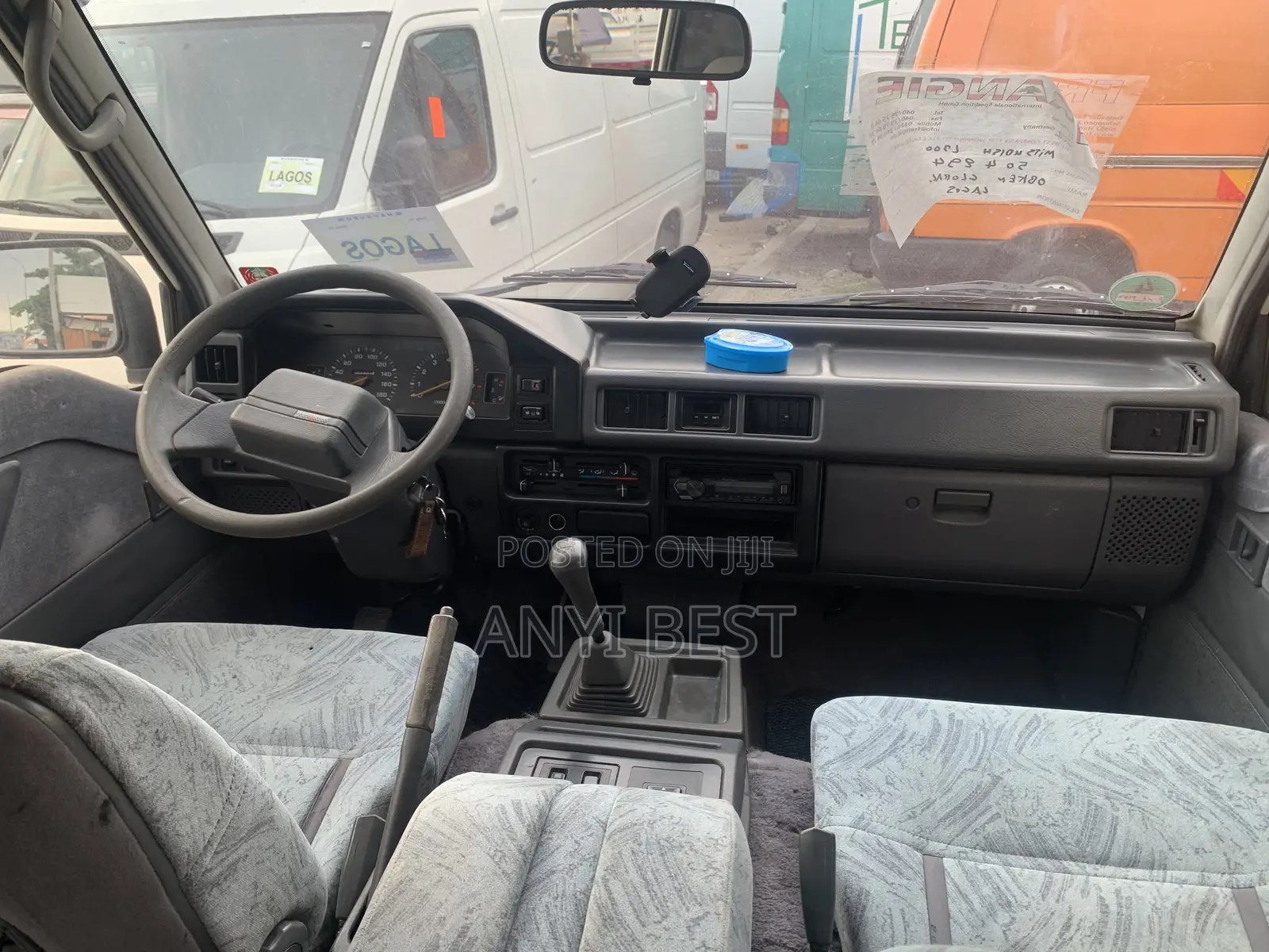 Mitsubishi L300 2002 White