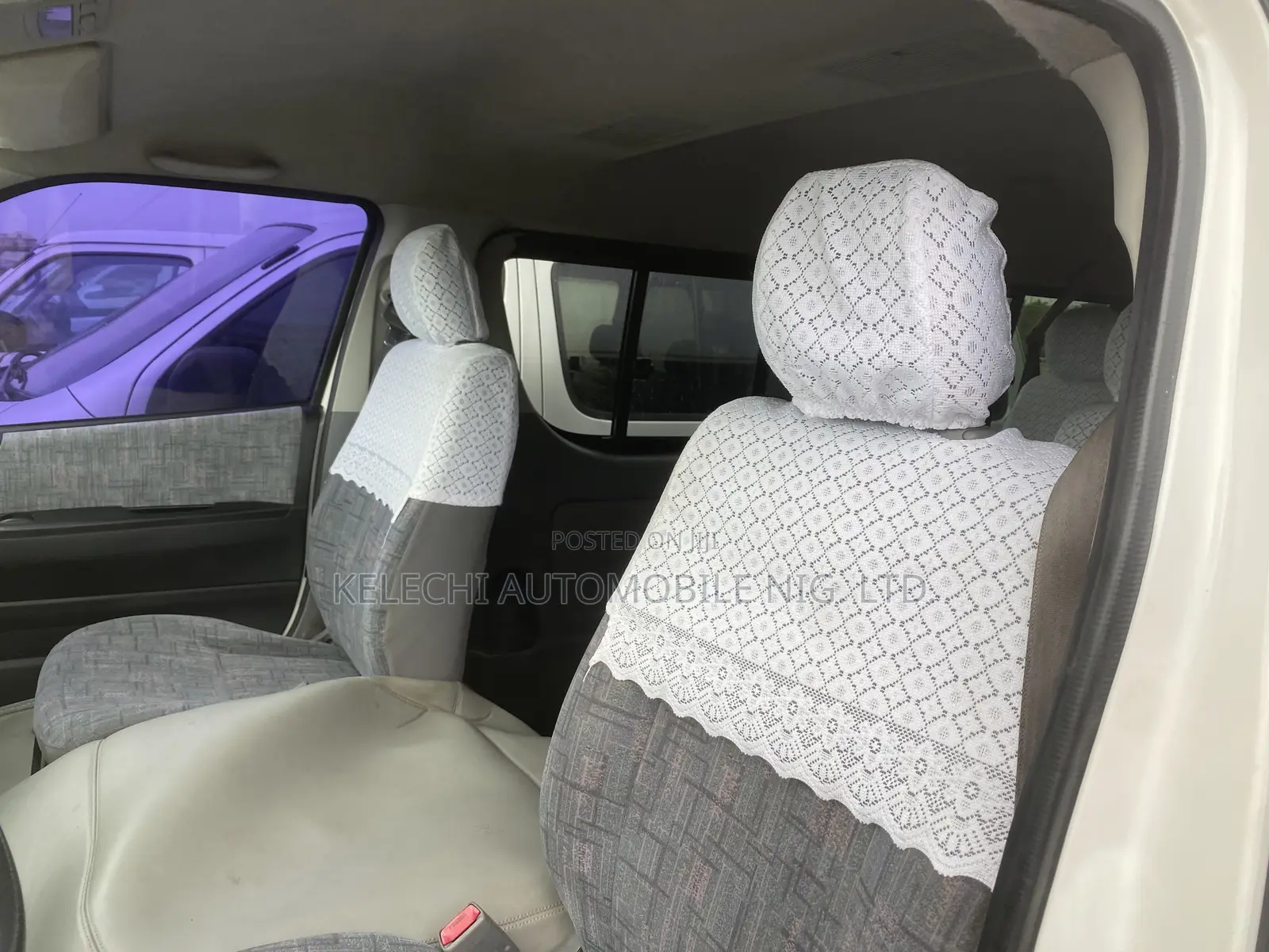 Toyota HiAce 2013 White