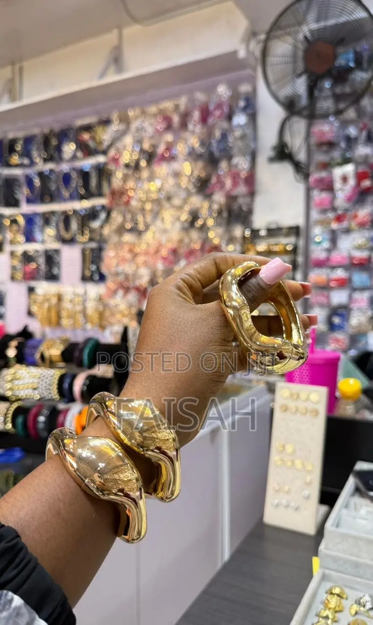 Chunky Bangles