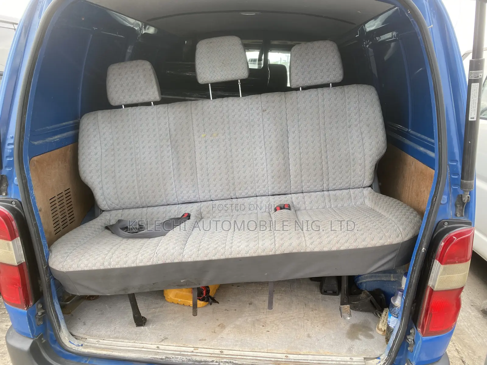 Toyota HiAce 2007 Blue