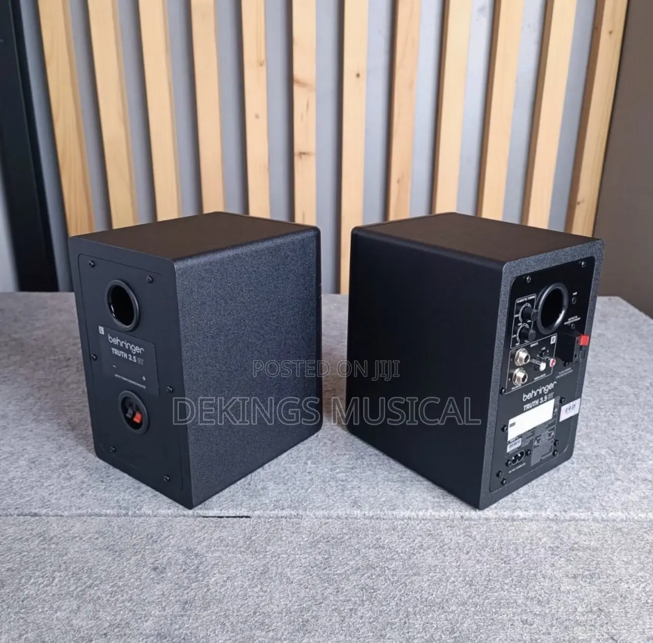 Behringer Truth 3.5 Bt Studio Monitors