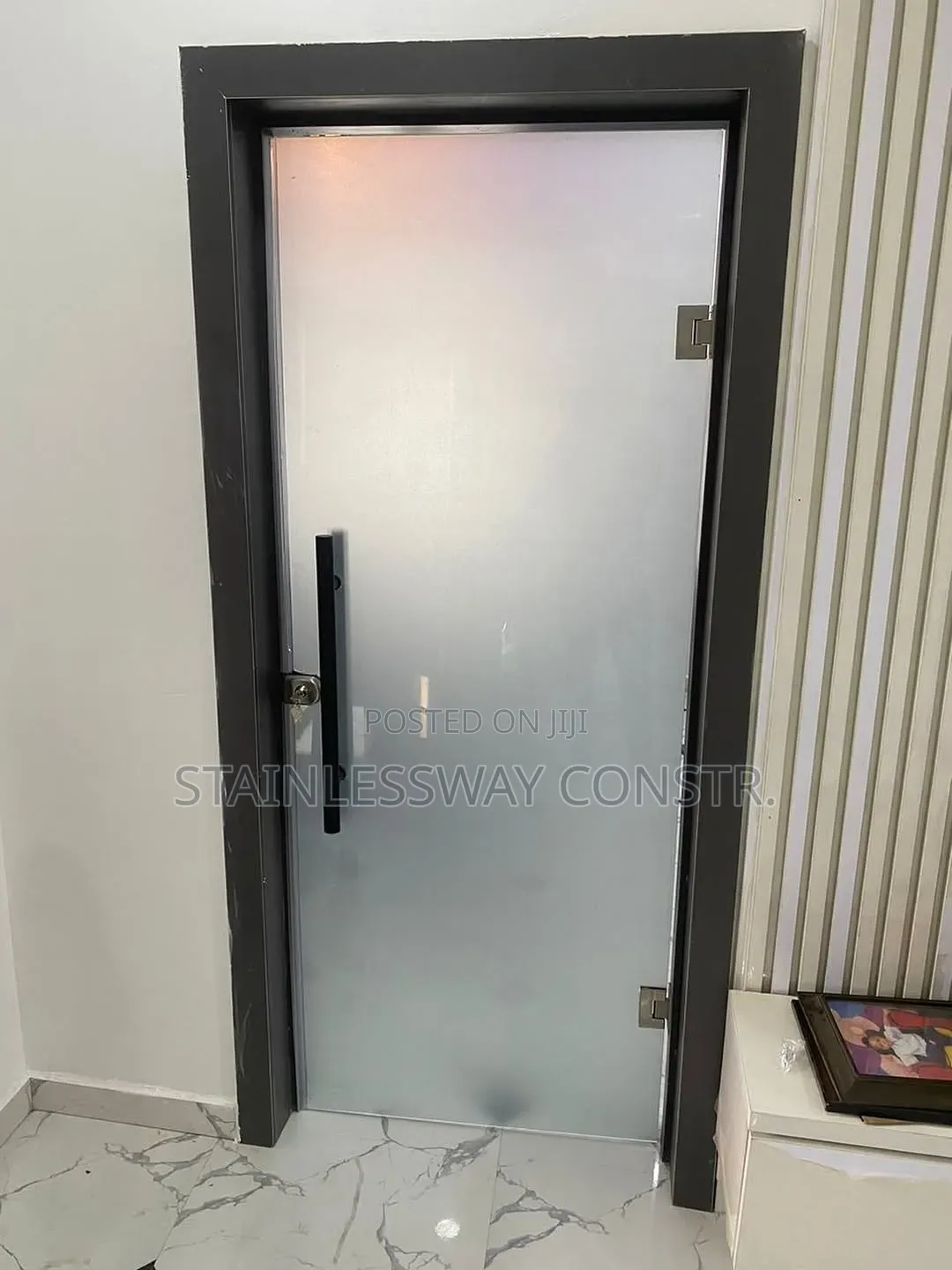 Single Hinge Passage Door