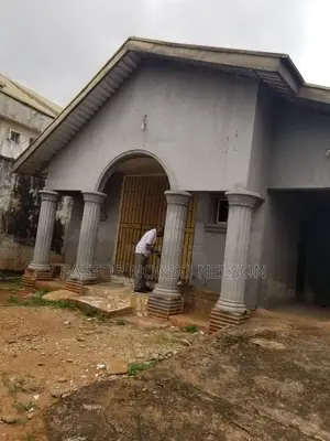 3bdrm Bungalow in Layout, Delta State for sale