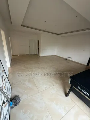 3bdrm Apartment in Lekki Phase 1 for rent