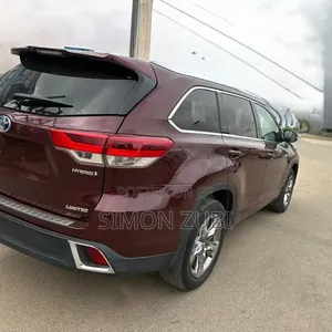 Toyota Highlander 2018 Red
