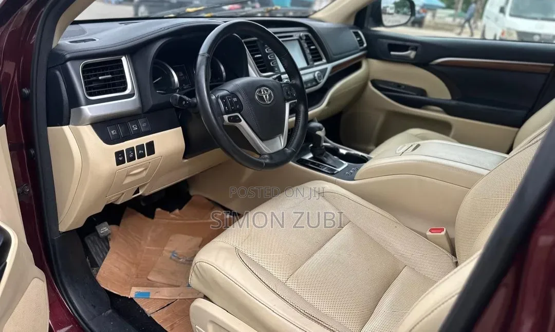 Toyota Highlander 2018 Red