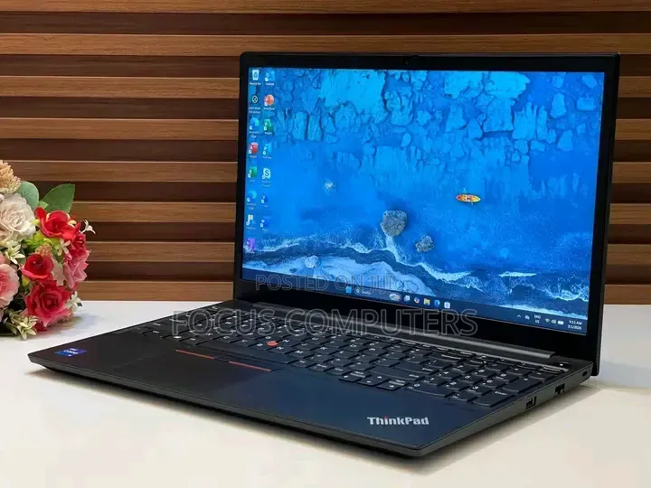 Laptop Lenovo ThinkPad E15 8GB Intel Core i5 SSD 256GB
