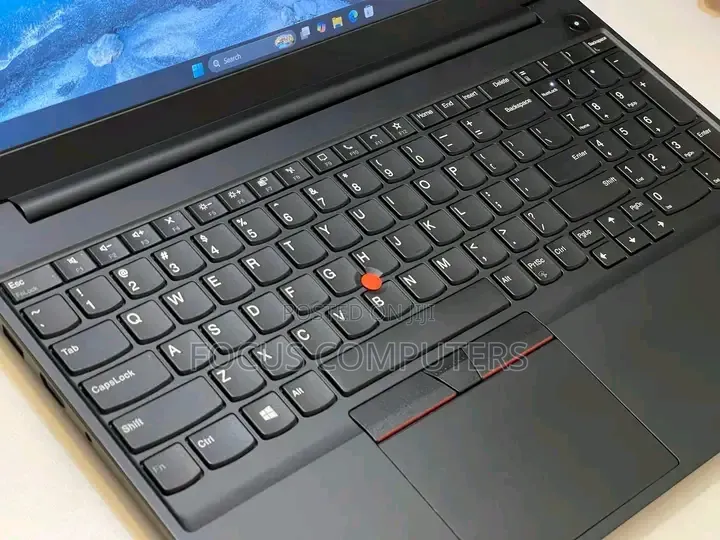 Laptop Lenovo ThinkPad E15 8GB Intel Core i5 SSD 256GB