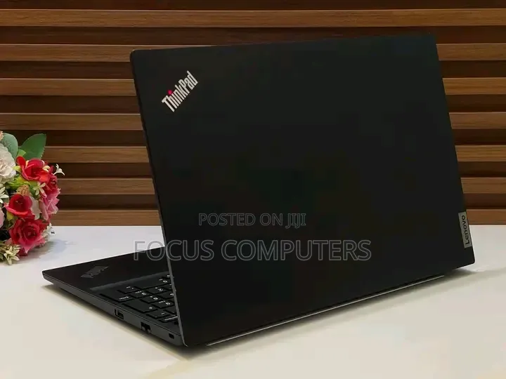 Laptop Lenovo ThinkPad E15 8GB Intel Core i5 SSD 256GB