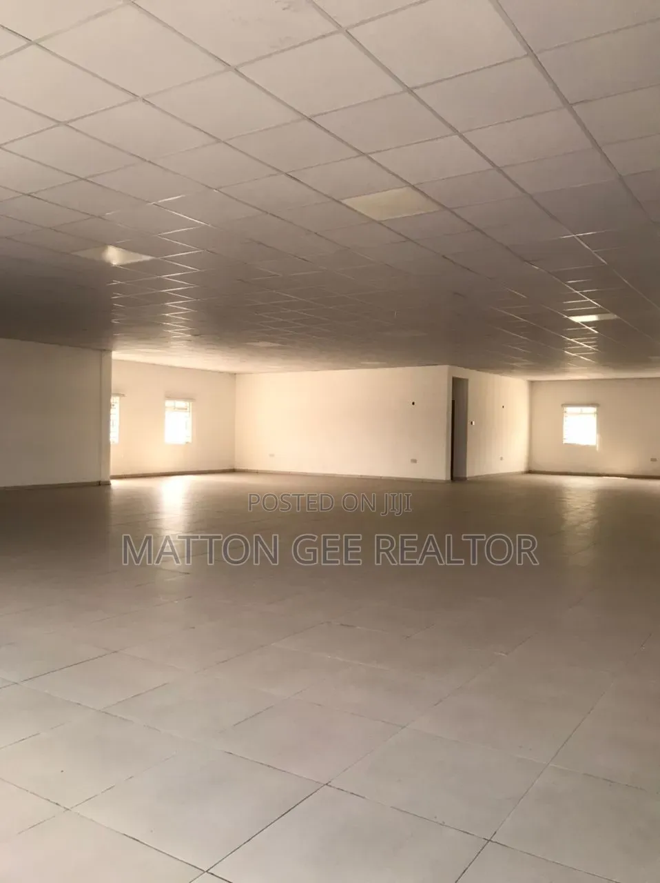 Executive Hall / Office Space