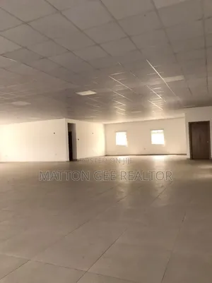 Executive Hall / Office Space