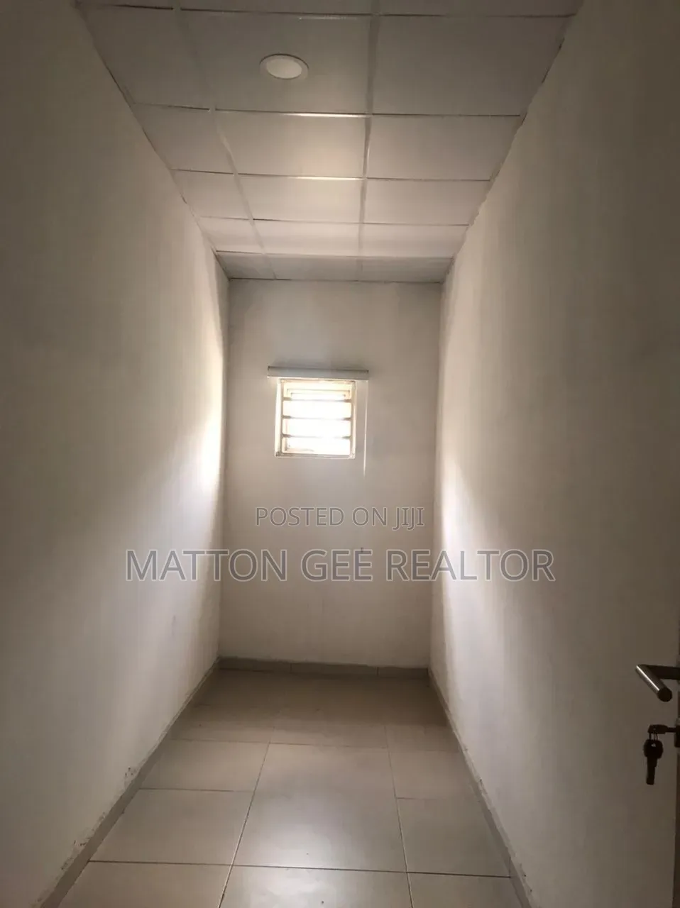 Executive Hall / Office Space