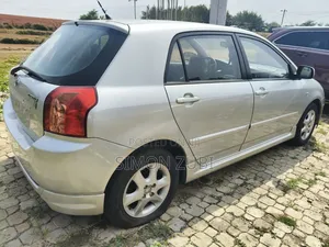 Toyota Corolla 1.6 VVT-i Luna Limousine 2006 Silver