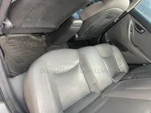 Hyundai Elantra GLS 2011 Silver