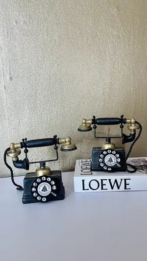 Retro Telephone Decor