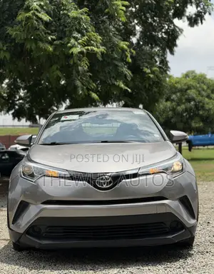 Toyota C-HR XLE FWD 2019 Gray