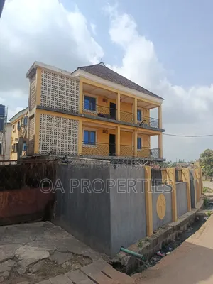 18bdrm Apartment in Ibadan for sale