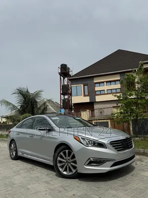 Hyundai Sonata Limited Sedan FWD (2.4L 4cyl 6A) 2016 Silver
