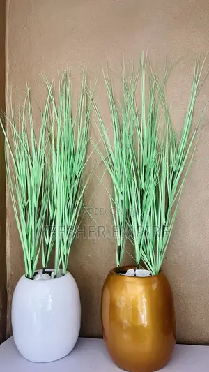 Artificial Grass Flower Vase