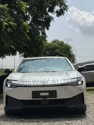 Toyota bZ3 2024 White