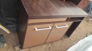 Imported Ceo Table With Extension and Mobile Drawer
