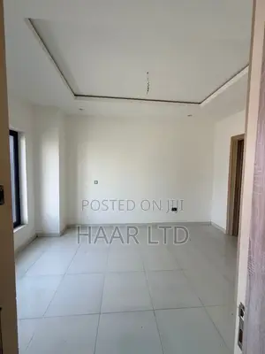 4bdrm Maisonette in Lekki Phase 1 for rent