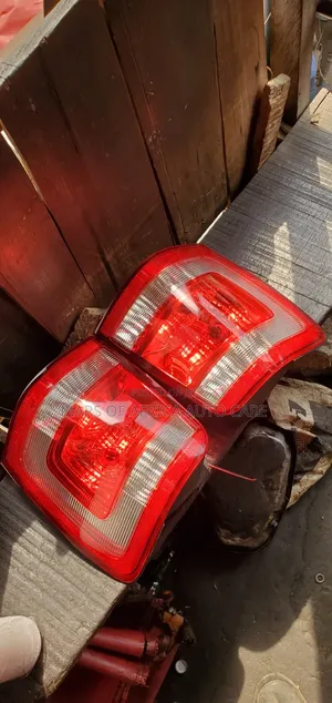 Tail Light Ford Escape 2008