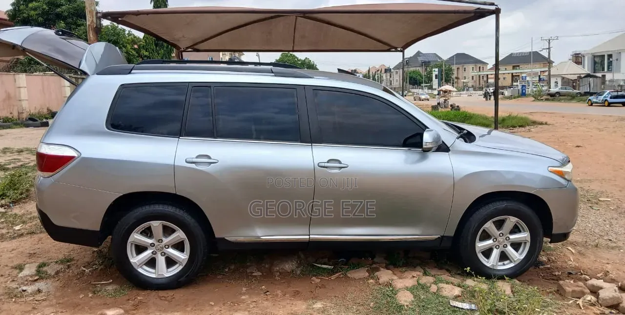 Toyota Highlander 2009 Silver
