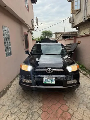 Toyota 4-Runner Limited 2WD 2011 Black
