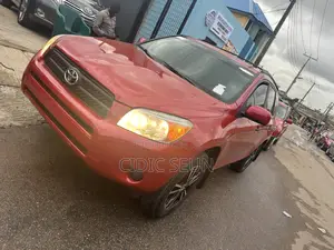 Toyota RAV4 4x4 2009 Red